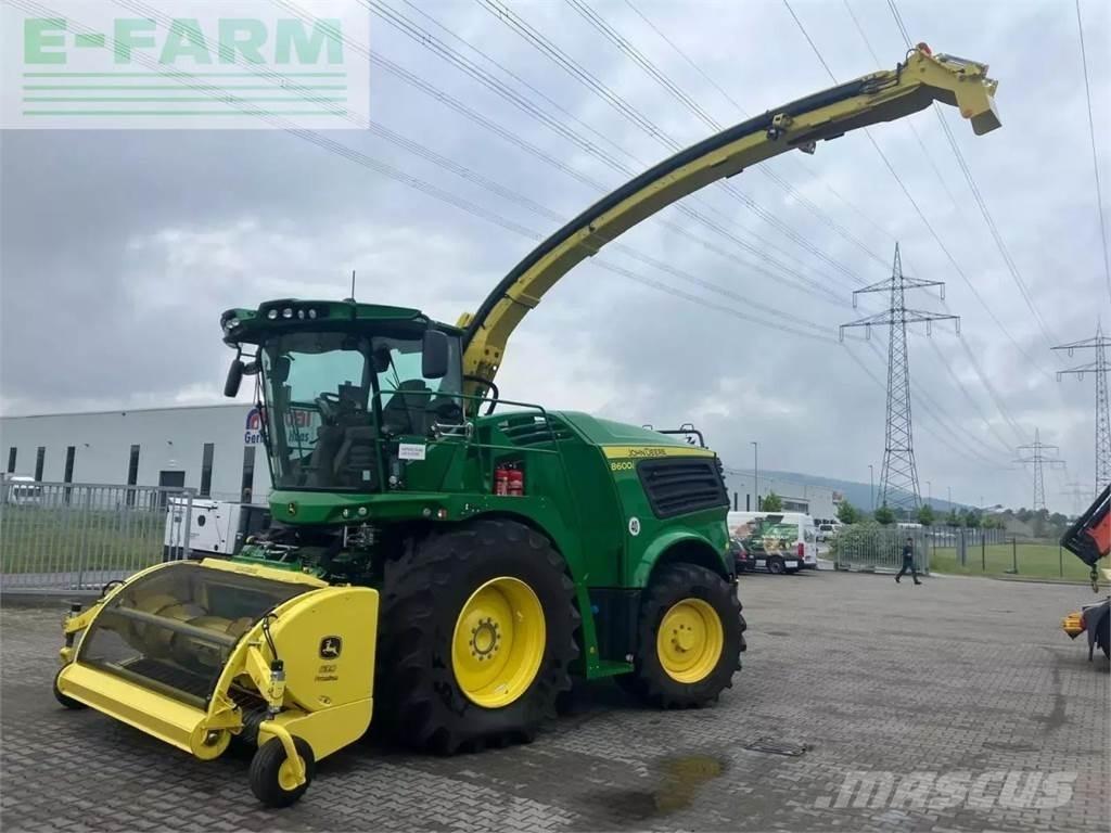 John Deere 8600i 自走式フォレージハーベスター
