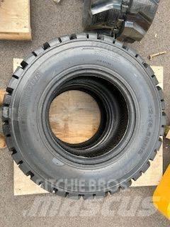 Armour 12-16.5 タイヤ、ホイル、リム