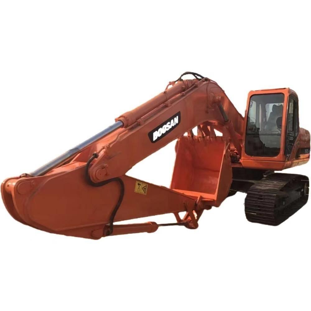 Doosan DH 225 LC-9 大型油圧ショベル12t以上（パワーショベル・ユンボ）