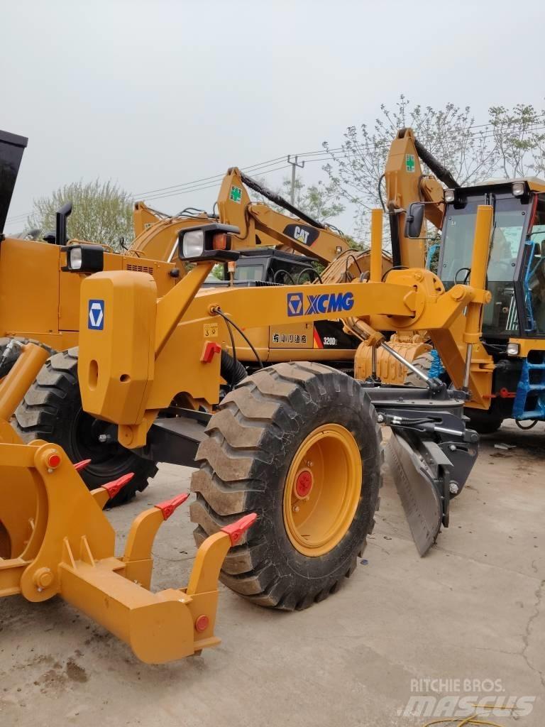 XCMG GR 2153 モーターグレーダー
