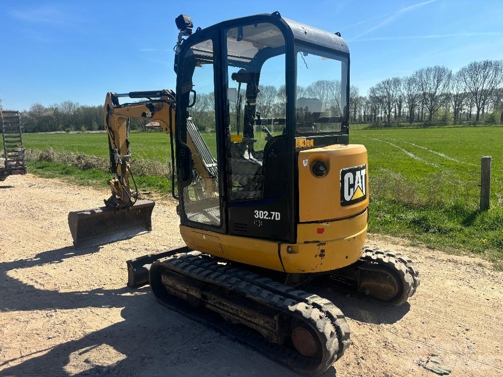 CAT 302.7 D ミニ油圧ショベル 7t以下（ミニユンボ・ミニディガー）