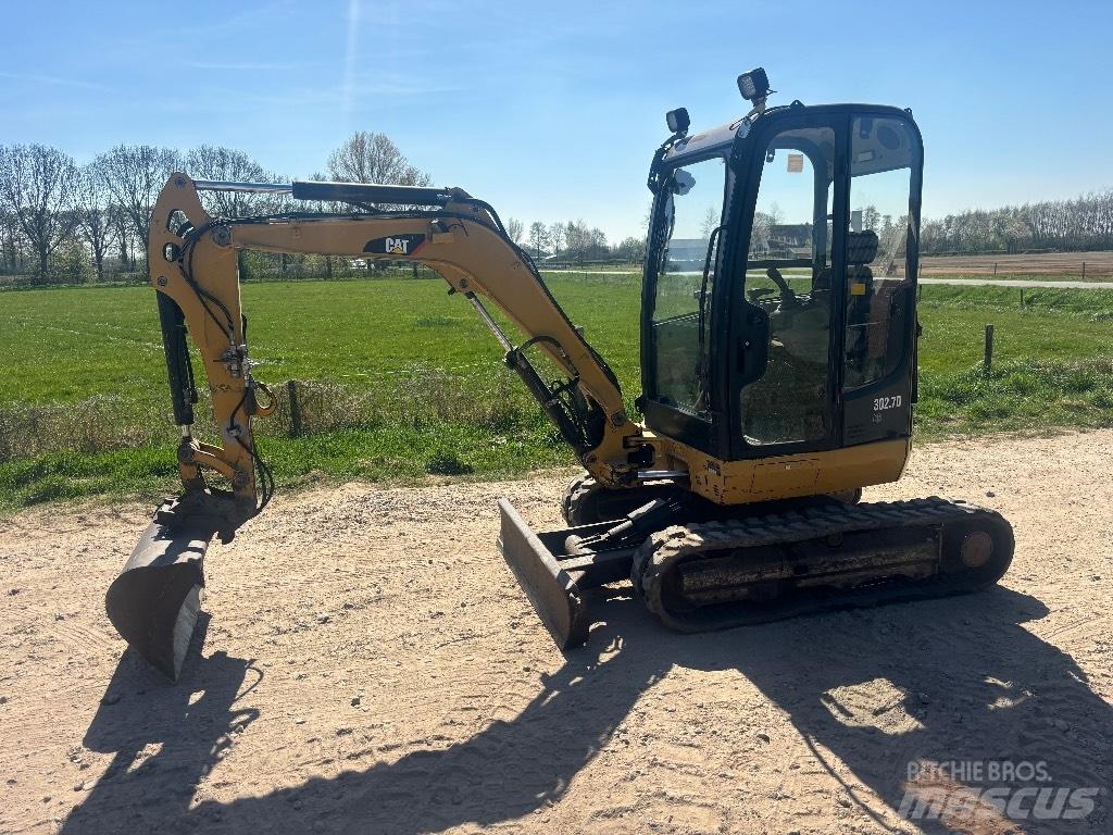 CAT 302.7 D ミニ油圧ショベル 7t以下（ミニユンボ・ミニディガー）