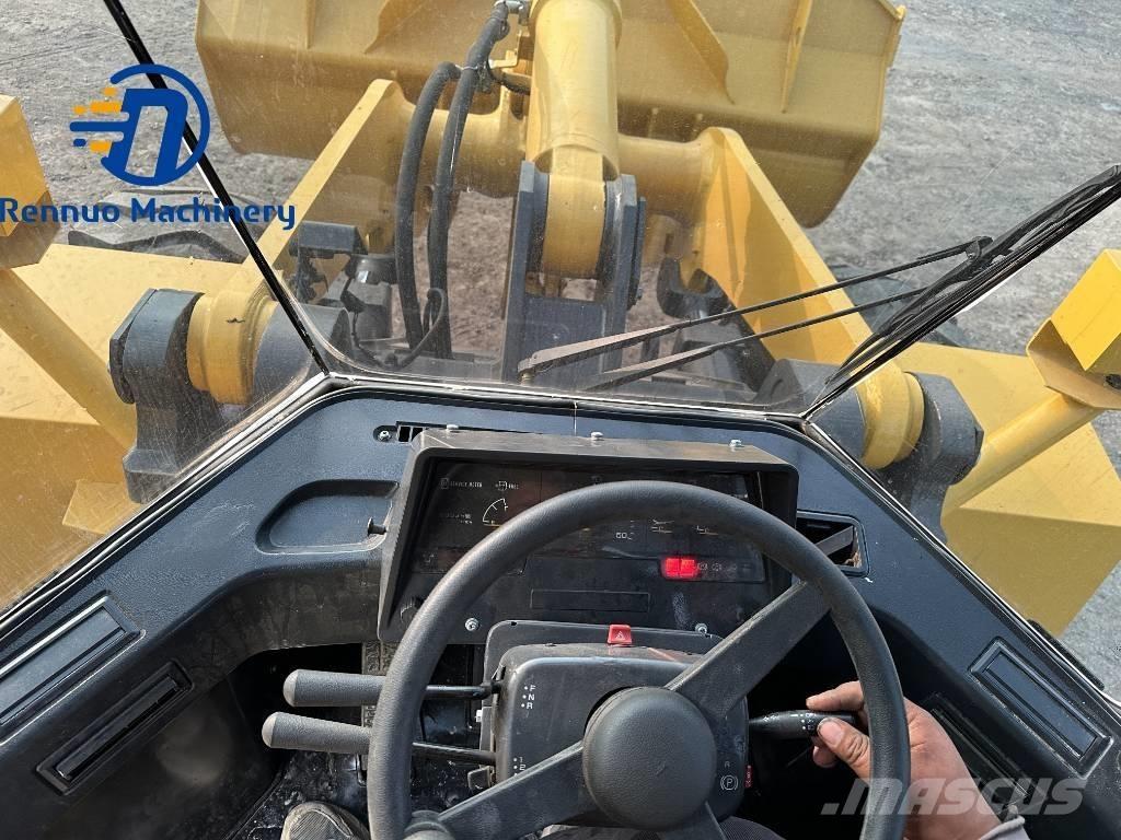 Komatsu WA380 ホイールローダー・タイヤショベル
