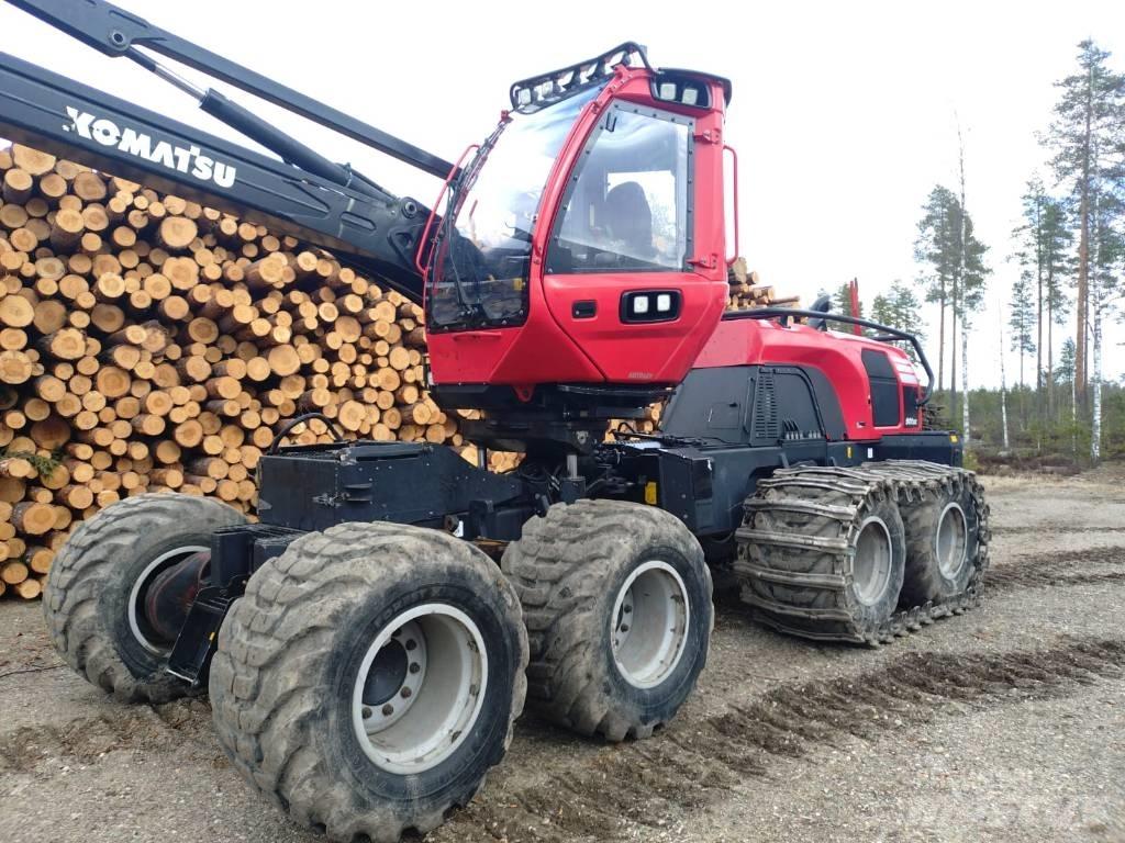 Komatsu 901 XC ハーベスター