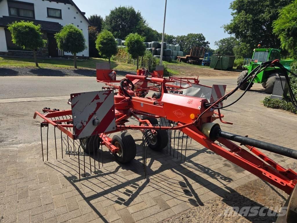 Kuhn GA 6000 ウィンドローア/レーキ
