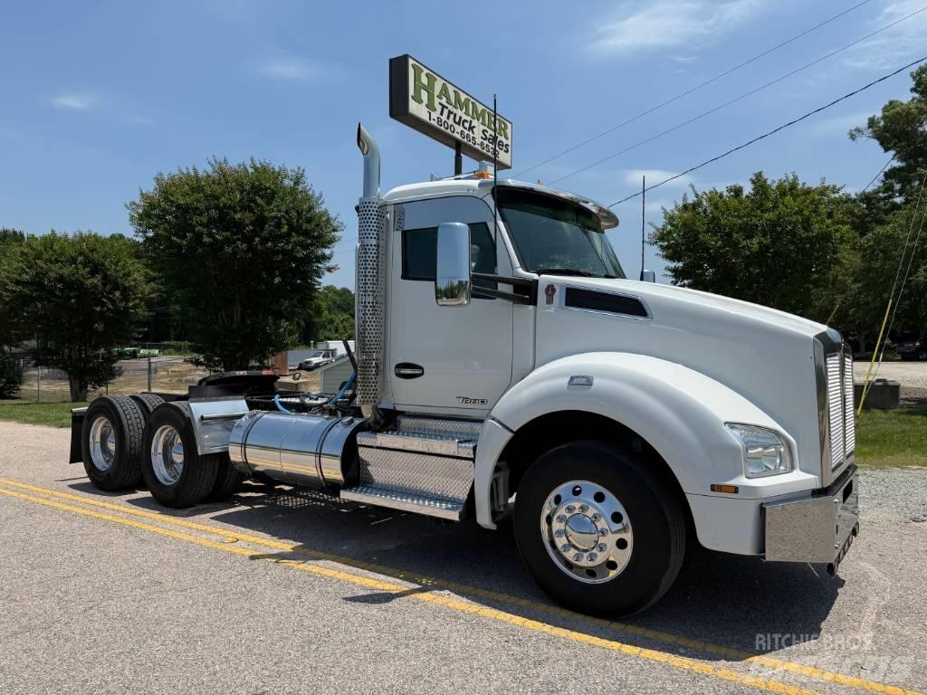 Kenworth T 880 中古トラクターヘッド | トレーラーヘッド
