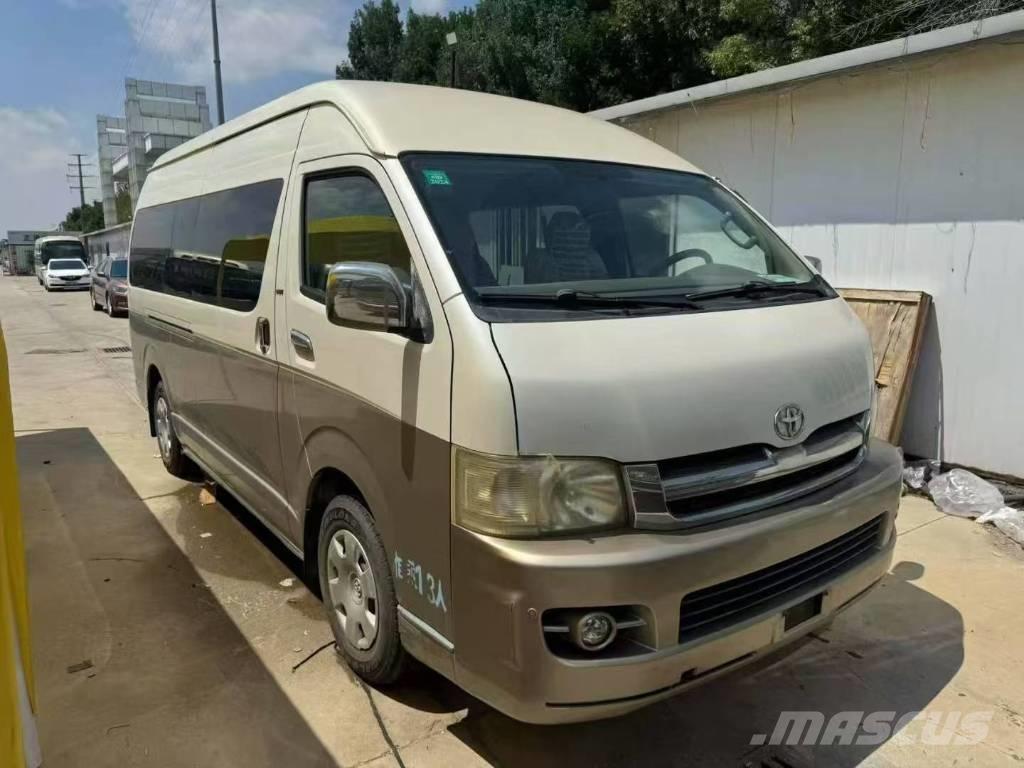 Toyota Hiace マイクロバス