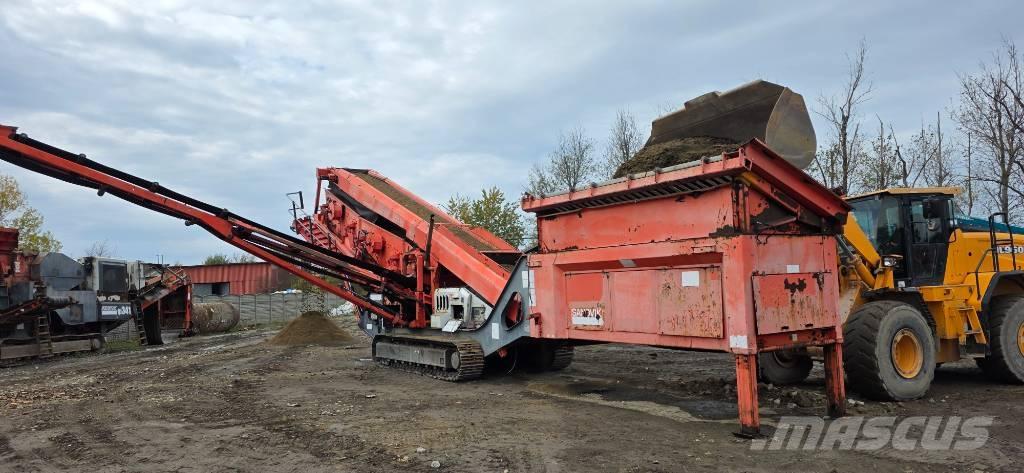 Sandvik QA 450 自走式スクリーン
