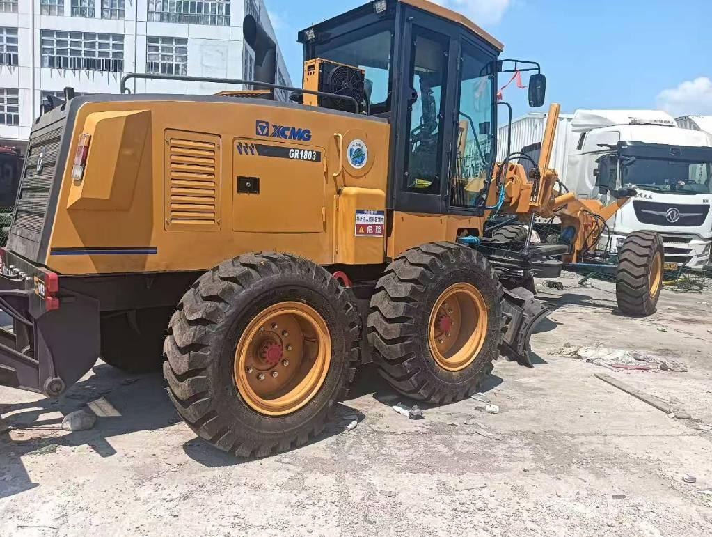 XCMG 1803 モーターグレーダー