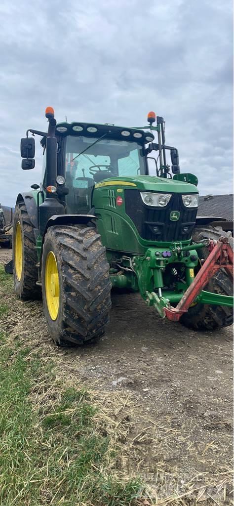 John Deere 6155R トラクター