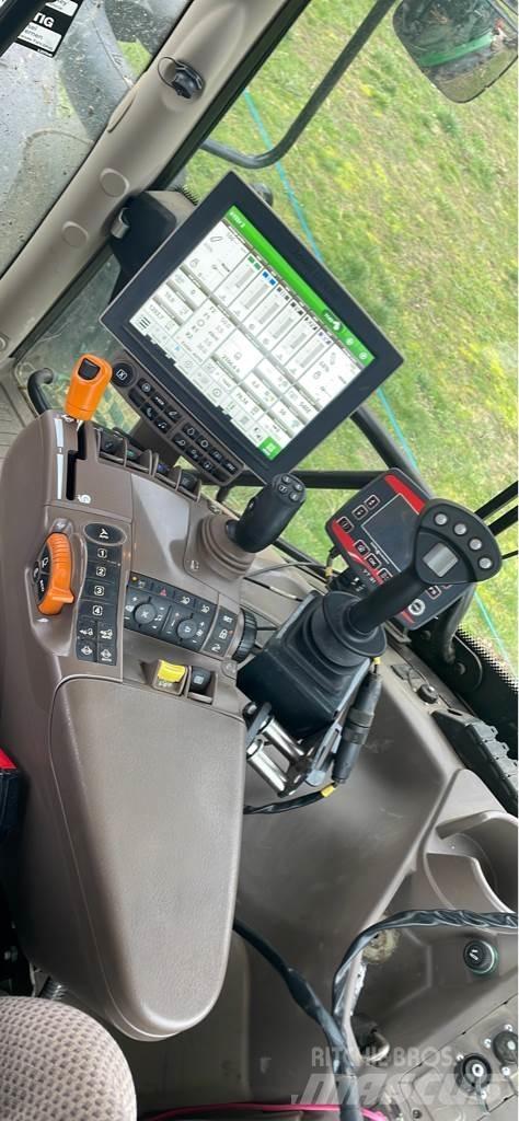 John Deere 6155R トラクター
