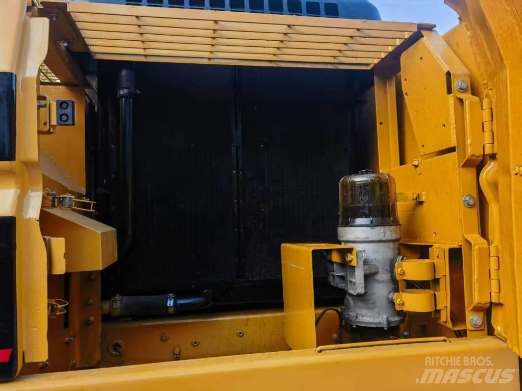 CAT CAT325B 廃棄物／工業産廃処理機