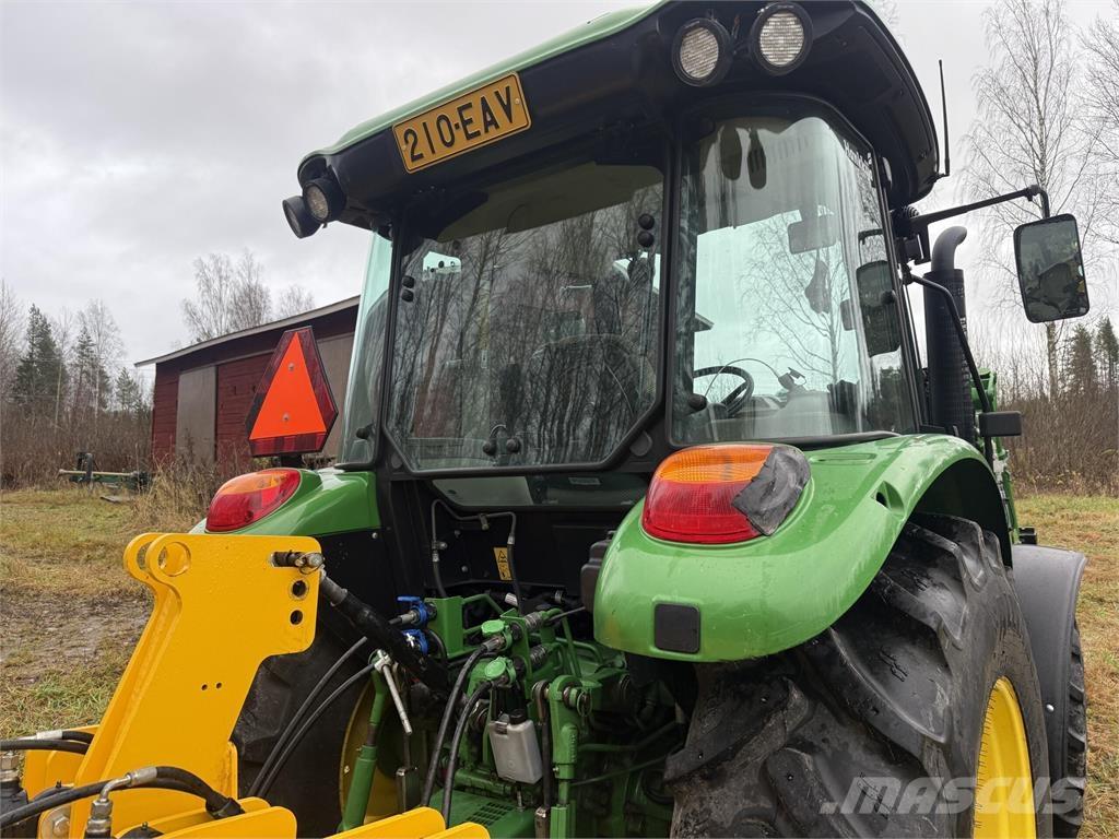 John Deere 5058E トラクター
