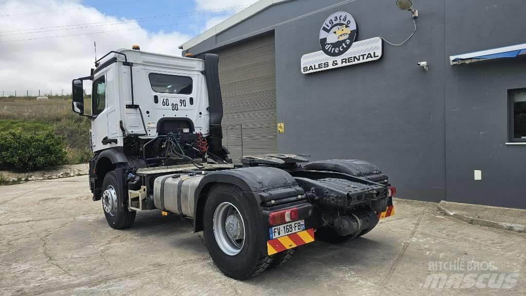 Mercedes-Benz 2045 中古トラクターヘッド | トレーラーヘッド