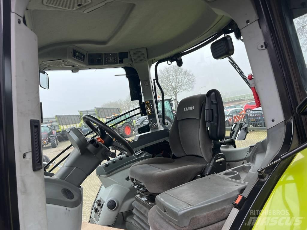 CLAAS Axion 800 Cis トラクター