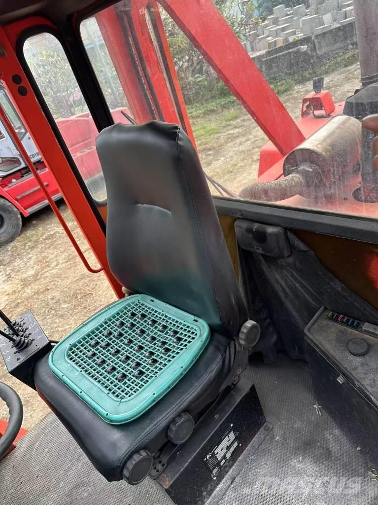 Kalmar DC30-1200 ディーゼル・軽油