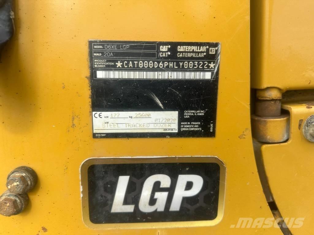 CAT D 6 XE ブルドーザー