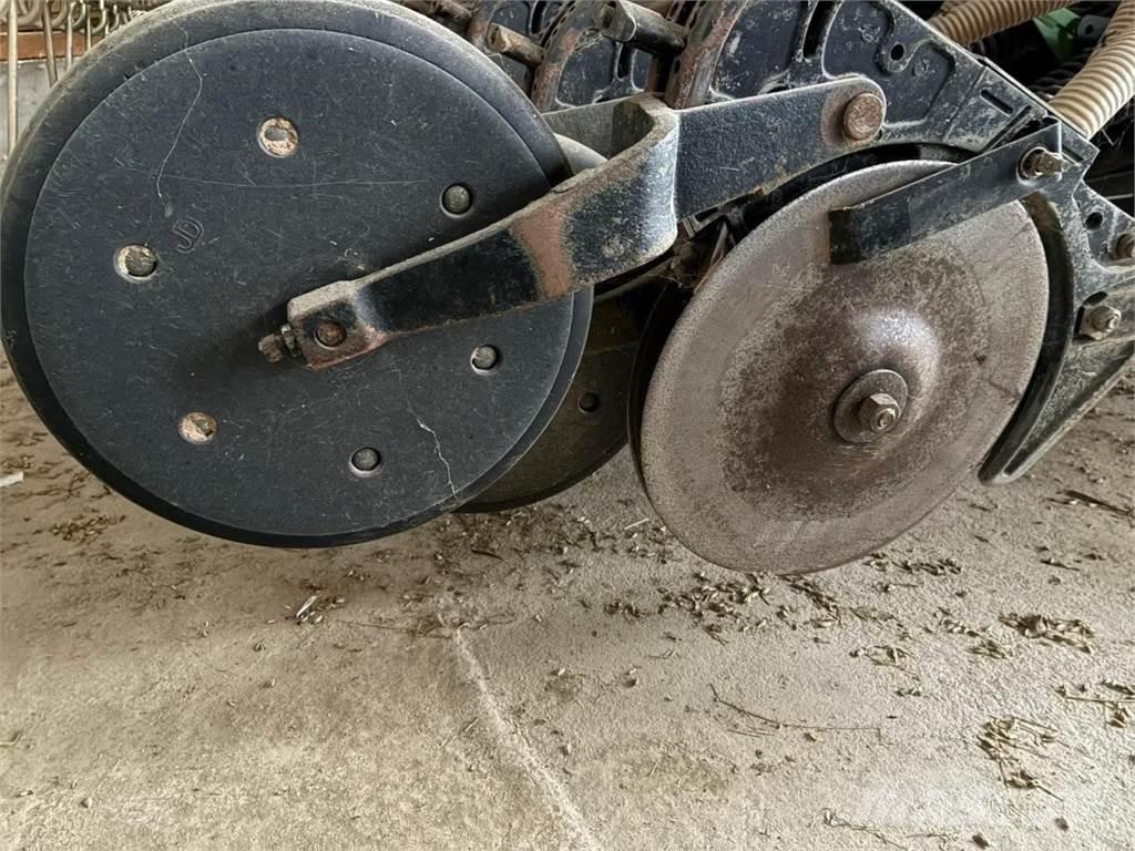 John Deere 740 A ドリル