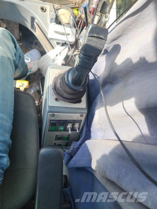 Demag AC 100 オールテレーンクレーン