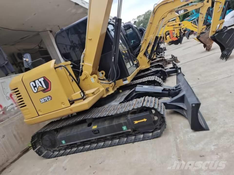 CAT 307 E ミニ油圧ショベル 7t以下（ミニユンボ・ミニディガー）