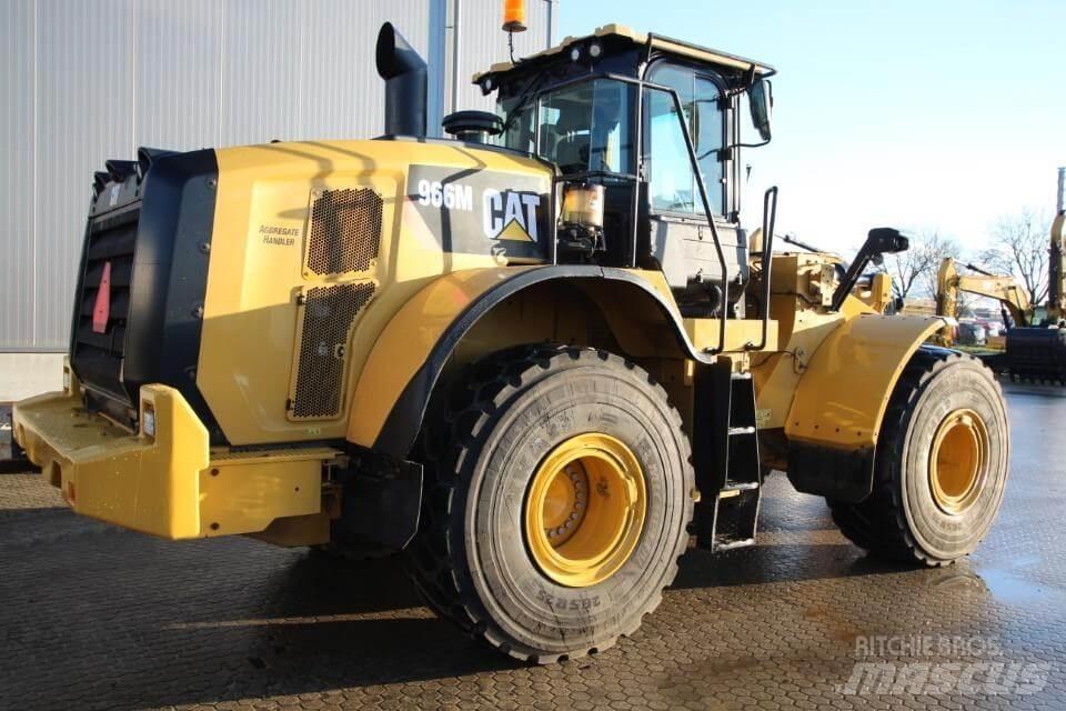 CAT 966M ホイールローダー・タイヤショベル