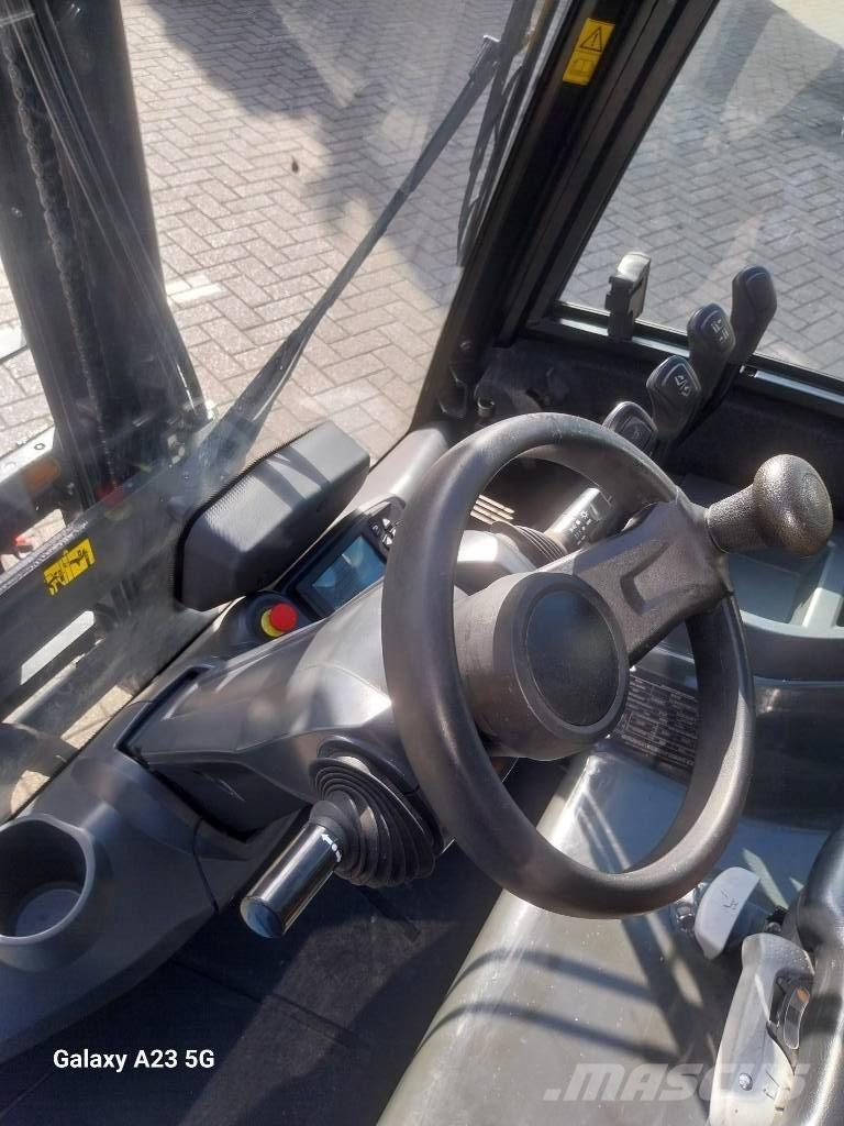 UniCarriers MX 25 バッテリーフォークリフト
