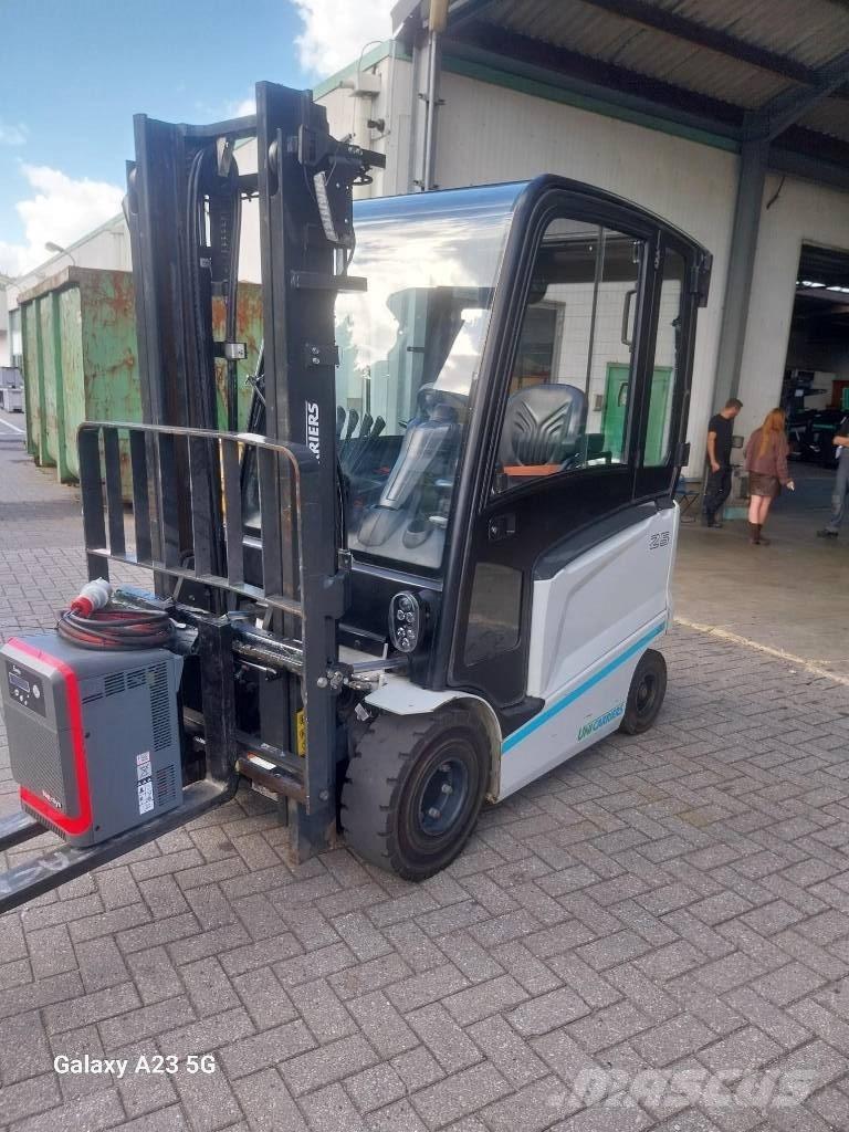 UniCarriers MX 25 バッテリーフォークリフト