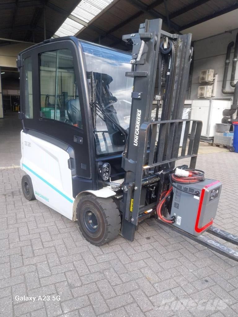 UniCarriers MX 25 バッテリーフォークリフト