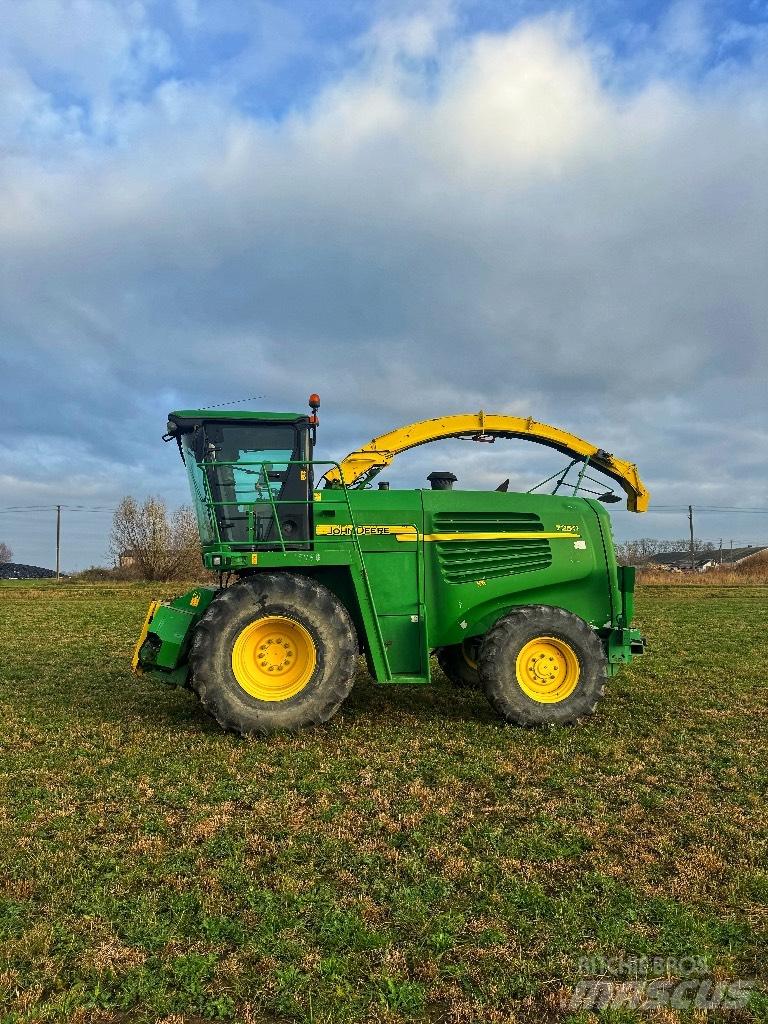 John Deere 7250 フォレージハーベスター