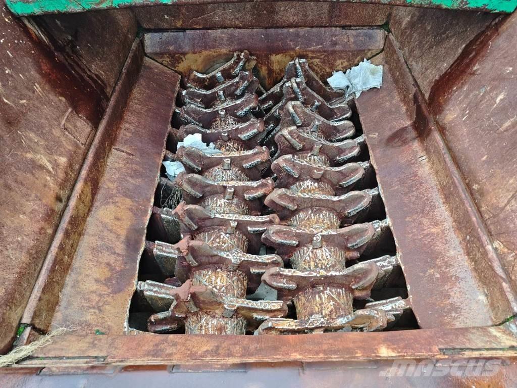 Haas 700x2000 廃棄物シュレッダー