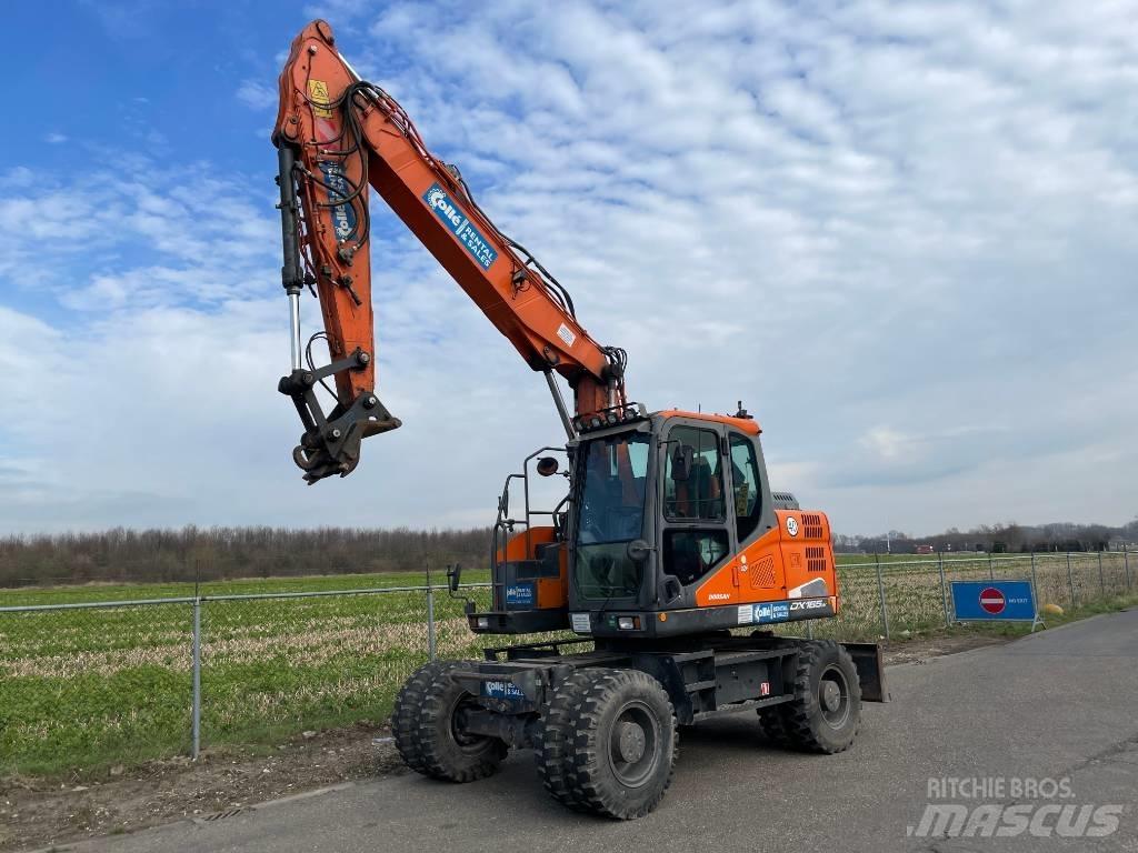 Doosan DX165W-5 ホイール式油圧ショベル（パワーショベル・ユンボ・バックホー）