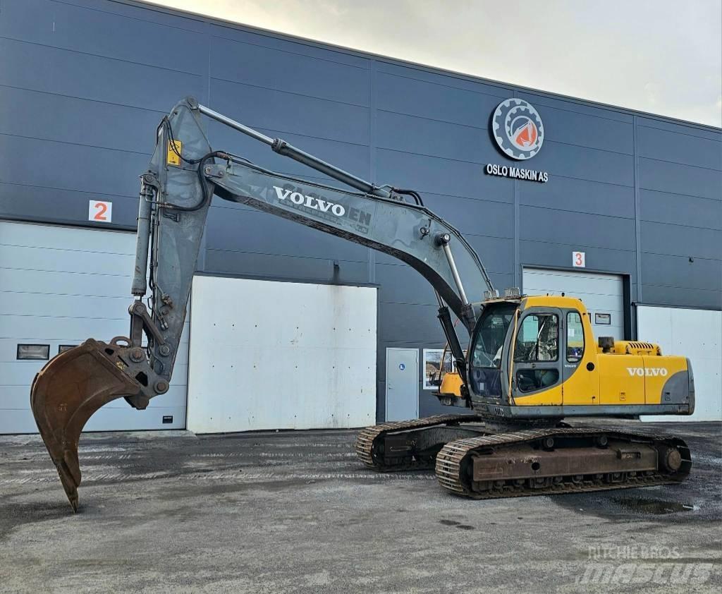 Volvo EC 240 LC 大型油圧ショベル12t以上（パワーショベル・ユンボ）
