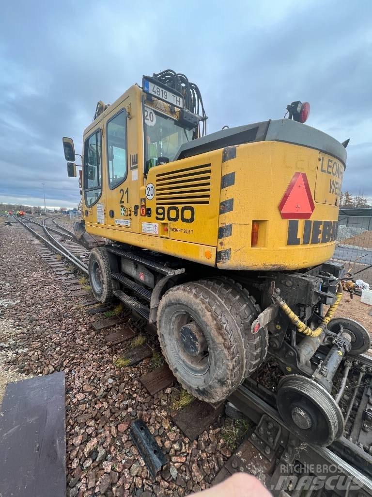 Liebherr A 900 C ZW 特殊油圧ショベル