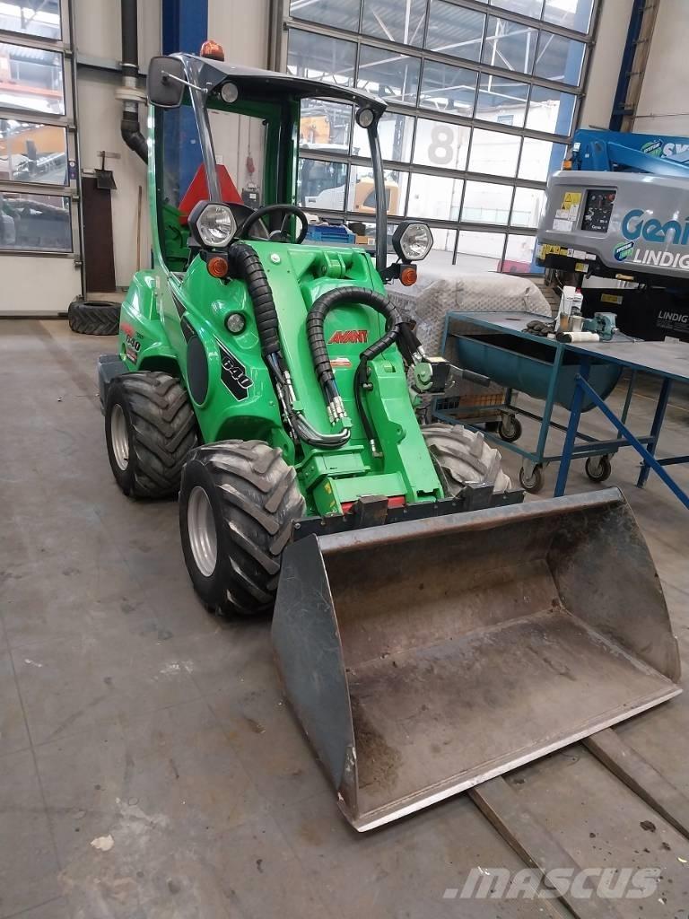 Avant 640 スキッドステアローダー