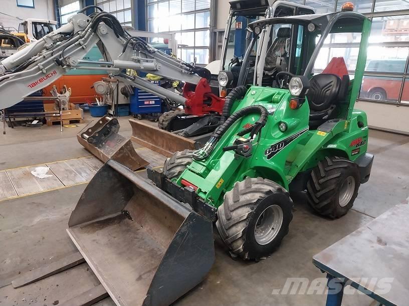 Avant 640 スキッドステアローダー