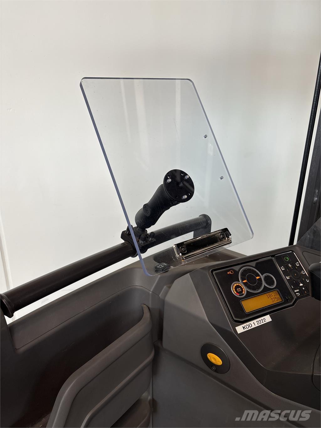 Atlet UMS160 リーチフォークリフト