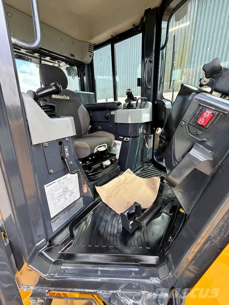 Komatsu D 61 PXi-24 ブルドーザー