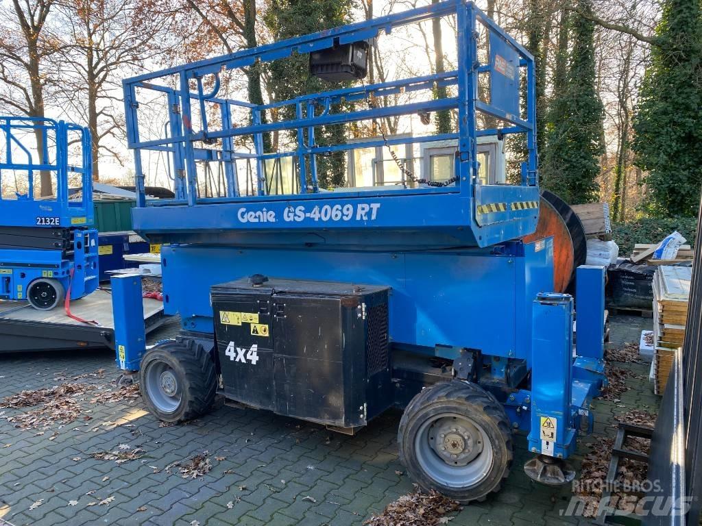 Genie GS 4069 RT シザースリフト
