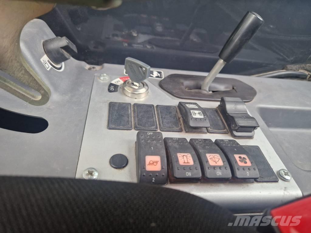 Yanmar SV 17 VT ミニ油圧ショベル 7t以下（ミニユンボ・ミニディガー）