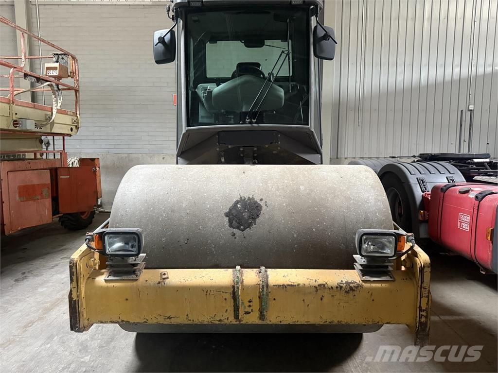 Volvo SD77 振動ローラ