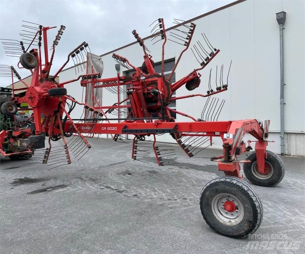 Kuhn GA 8020 ウィンドローア/レーキ