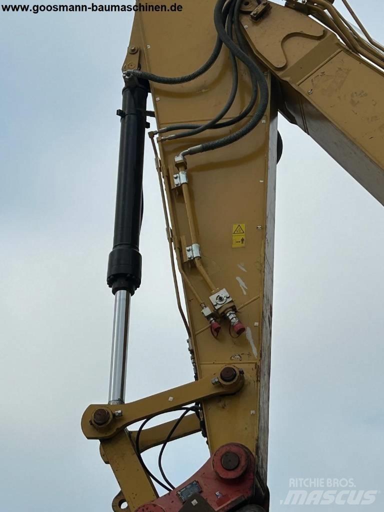 CAT 326 F LN 大型油圧ショベル12t以上（パワーショベル・ユンボ）