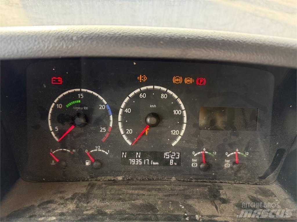 Scania R620 6X4 キャブ付きシャーシ