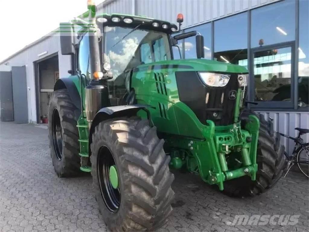 John Deere 6215r トラクター