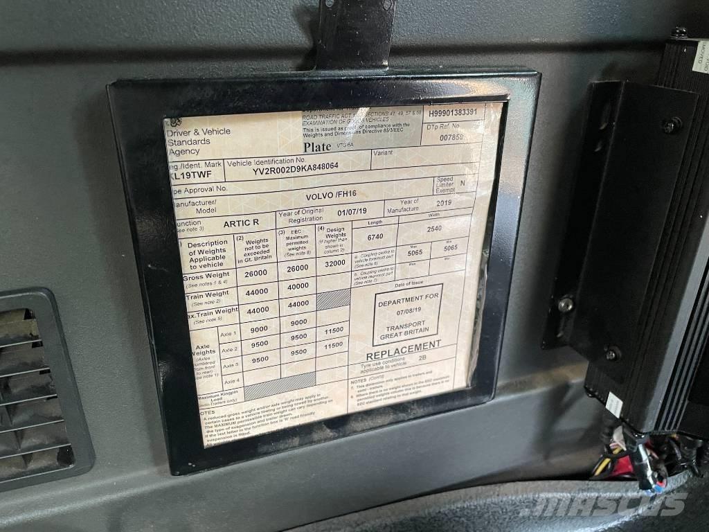 Volvo FH 16 650 中古トラクターヘッド | トレーラーヘッド