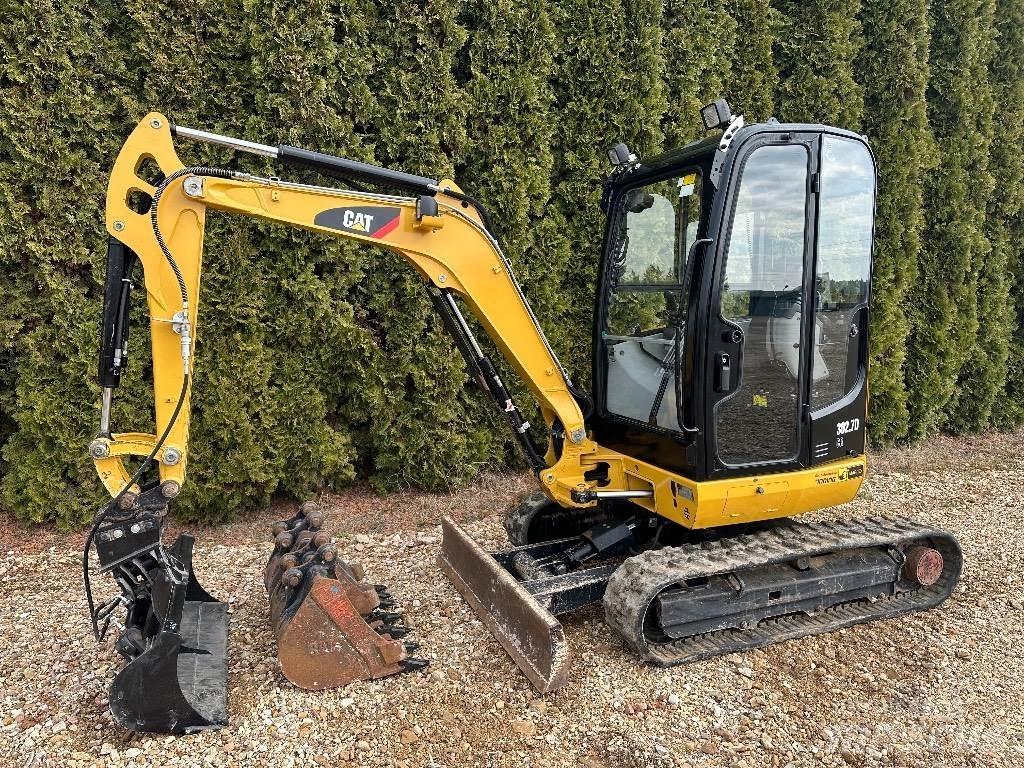 CAT 302.7 D CR ミニ油圧ショベル 7t以下（ミニユンボ・ミニディガー）