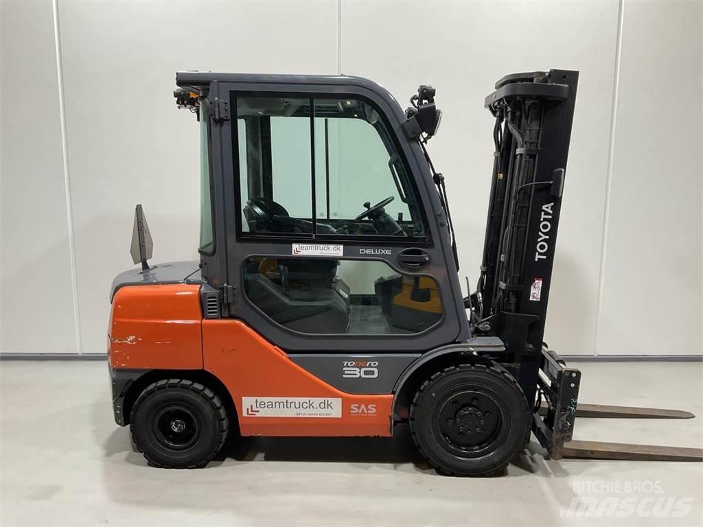 Toyota 52-8FDF30 ディーゼル・軽油