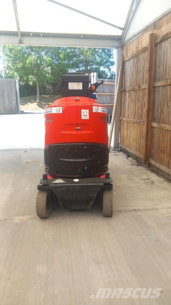 Manitou 100 VJR 垂直昇降型リフト