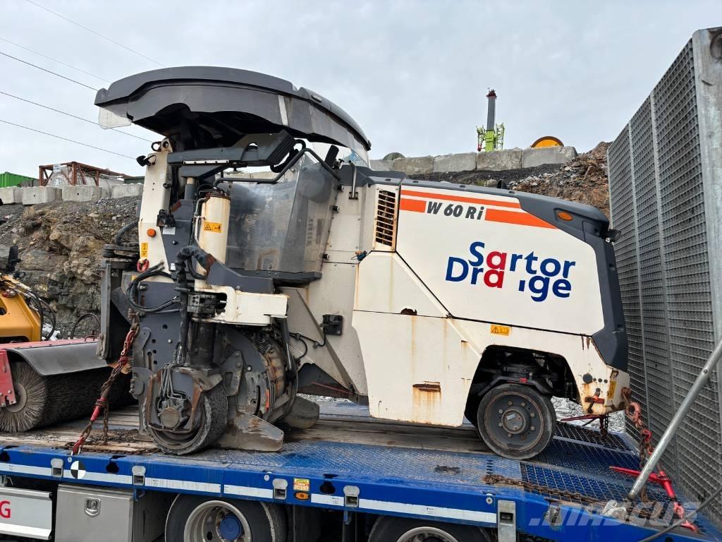 Wirtgen W 60 Ri アスファルトコールドミリングマシーン