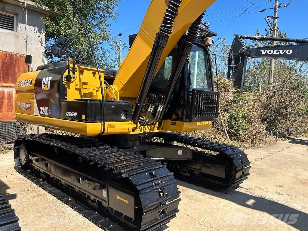 CAT 320D2L 大型油圧ショベル12t以上（パワーショベル・ユンボ）